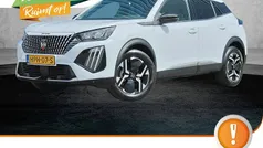 Wit, metallic lak Gebruikt 2024 Peugeot 2008 Allure SUV | € 26.425 (Eerlijke prijs)