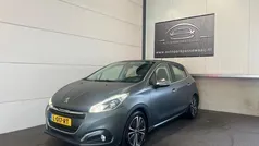 Grijs Gebruikt 2015 Peugeot 208 Access Hatchback | € 6.950 (Eerlijke prijs)