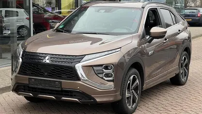 Bruin Gebruikt 2025 Mitsubishi Eclipse Cross SUV | € 24.745 (Goede deal)