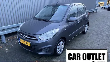 Grijs Gebruikt 2012 Hyundai i10 Hatchback | € 2.950 (Eerlijke prijs)