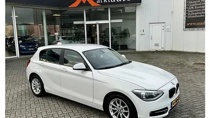Wit Gebruikt 2014 BMW 116 Executive Hatchback | € 12.940 (Eerlijke prijs)