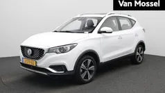 Wit Gebruikt 2020 MG ZS Luxury Sedan | € 15.995 (Eerlijke prijs)