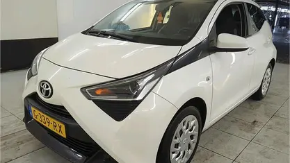 Occasion Toyota Aygo X-play 72 PK (52 kW) 2019 Wit Hatchback