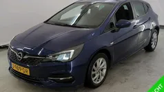 Blauw Gebruikt 2020 Opel Astra Edition Hatchback | € 13.950 (Eerlijke prijs)