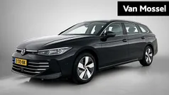 Zwart Gebruikt 2024 VW Passat Business Stationwagen | € 37.900 (Eerlijke prijs)