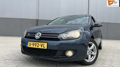 Blauw Gebruikt 2009 VW Golf VI Comfortline Hatchback | € 6.949 (Eerlijke prijs)