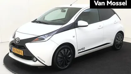 Occasion Toyota Aygo X-play 69 PK (50 kW) 2018 Hatchback
