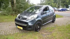 Grijs Gebruikt 2010 Peugeot 107 Hatchback | € 2.950 (Eerlijke prijs)