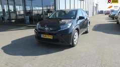Zwart Gebruikt 2024 Toyota Aygo Play Hatchback | € 19.950 (Goede deal)