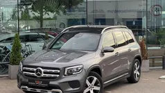 Grijs, metallic lak Gebruikt 2021 Mercedes GLB180 SUV | € 37.949 (Eerlijke prijs)