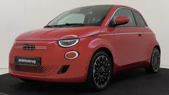 Gebruikt 2023 Fiat 500e La Prima Hatchback | € 25.925 (Eerlijke prijs)