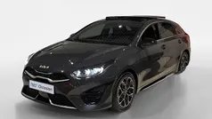 Grijs Gebruikt 2022 Kia ProCeed GT-Line Hatchback | € 22.900 (Eerlijke prijs)