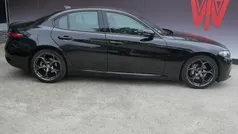 Zwart Gebruikt 2017 Alfa Romeo Giulia Super Sedan | € 19.990 (Eerlijke prijs)