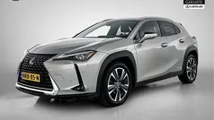 Grijs Gebruikt 2019 Lexus UX 250h Luxury Line SUV | € 28.950 (Iets duurder)