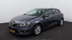 Gebruikt 2017 Renault Mégane IV Zen Hatchback | € 9.950 (Eerlijke prijs)