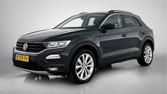 Grijs metallic Gebruikt 2020 VW T-Roc Style SUV | € 20.945 (Goede deal)