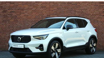 Wit Occasion 2022 Volvo XC40 Ultimate SUV | € 39.950 (Eerlijke prijs)