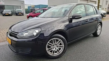 Occasion VW Golf VI Trendline 105 PK (77 kW) 2011 Zwart (metallic) Hatchback