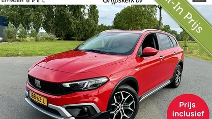 Rood Gebruikt 2022 Fiat Tipo Cross Stationwagen | € 17.950 (Eerlijke prijs)