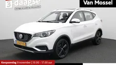 Gebruikt 2020 MG ZS Luxury Sedan | € 14.900 (Eerlijke prijs)