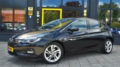 Zwart Gebruikt 2017 Opel Astra Innovation Hatchback | € 8.450 (Eerlijke prijs)