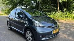 Grijs Gebruikt 2008 Toyota Aygo Sport Hatchback | € 2.750 (Eerlijke prijs)