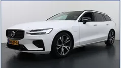 Wit Gebruikt 2022 Volvo V60 R-Design Stationwagen | € 31.750 (Super prijs)