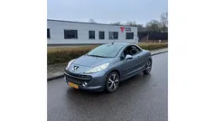 Grijs Gebruikt 2008 Peugeot 207 CC Cabriolet | € 2.999 (Eerlijke prijs)