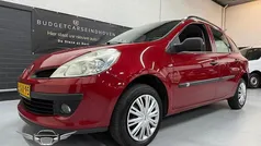 Rood Gebruikt 2009 Renault Clio II Rip Curl Hatchback | € 1.995 (Goede deal)
