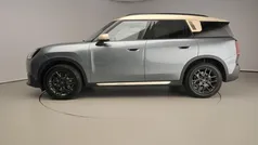 Groen, metallic lak Gebruikt 2024 Mini Countryman SUV | € 45.900 (Eerlijke prijs)