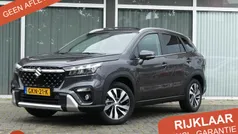 Grijs, metallic lak Gebruikt 2024 Suzuki SX4 S-Cross Style SUV | € 30.950 (Eerlijke prijs)