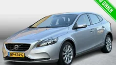 Gebruikt 2016 Volvo V40 Momentum Hatchback | € 8.450 (Eerlijke prijs)