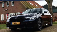 Zwart, metallic lak Gebruikt 2020 BMW 540 Executive Stationwagen | € 47.945 (Eerlijke prijs)