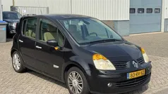 Zwart, metallic lak Gebruikt 2005 Renault Modus Initiale MPV | € 1.490 (Goede deal)