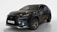 Zwart Gebruikt 2017 Lexus NX300h Luxury Line SUV | € 29.850 (Eerlijke prijs)