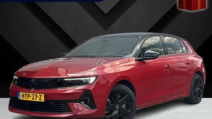 Rood Gebruikt 2024 Opel Astra Hatchback | € 29.925 (Eerlijke prijs)