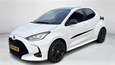 Wit Gebruikt 2024 Toyota Yaris Hybrid Executive Hatchback | € 27.450 (Eerlijke prijs)