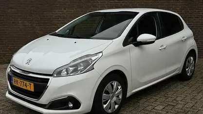 Occasion 2017 Peugeot 208 Hatchback | € 6.945 (Eerlijke prijs)