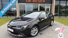 Zwart Gebruikt 2024 Toyota Corolla Active Stationwagen | € 28.950 (Eerlijke prijs)