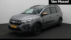 Grijs Gebruikt 2024 Dacia Jogger Extreme MPV | € 28.935 (Eerlijke prijs)