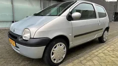 Grijs Gebruikt 2003 Renault Twingo Hatchback | € 1.249 (Eerlijke prijs)