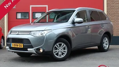 Grijs Gebruikt 2014 Mitsubishi Outlander SUV | € 8.450 (Super prijs)