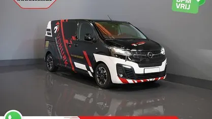 Wit Gebruikt 2021 Opel Vivaro-e Combi Van | € 27.944 (Eerlijke prijs)