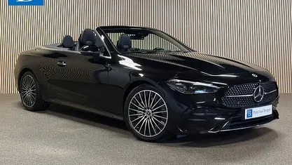 Zwart Occasion 2024 Mercedes CLE200 AMG Cabriolet | € 67.800 (Eerlijke prijs)