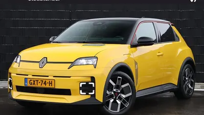 Occasion 2024 Renault R5 Komfort Hatchback | € 28.950 (Goede deal)