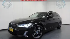 Zwart Gebruikt 2022 BMW 530e Luxury Line Stationwagen | € 37.340 (Goede deal)