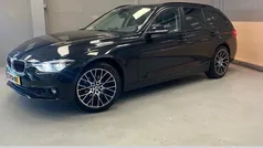Zwart Gebruikt 2018 BMW 318 Executive Stationwagen | € 18.850 (Eerlijke prijs)