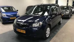 Blauw Gebruikt 2005 Mazda 2 Exclusive MPV | € 2.450 (Eerlijke prijs)