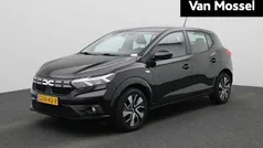 Gebruikt 2024 Dacia Sandero Expression Hatchback | € 19.935 (Eerlijke prijs)