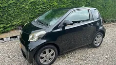 Zwart Gebruikt 2010 Toyota iQ Hatchback | € 2.999 (Goede deal)